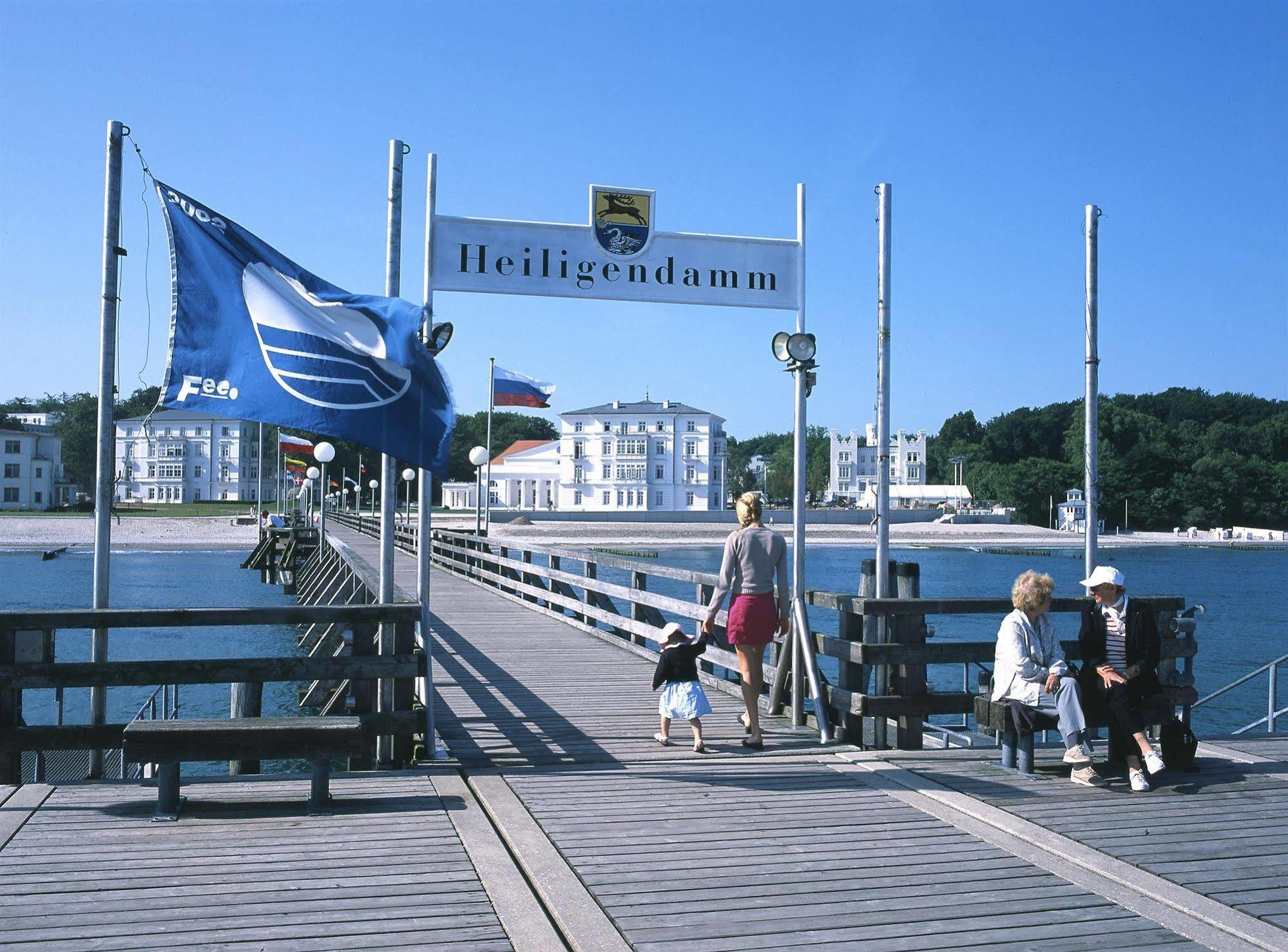 Hotel Prinzenpalais Bad Doberan Extérieur photo